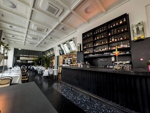 Restaurant - Hotel Indigo Belgrade by IHG (Belgrade)