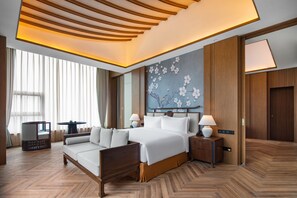 Suite, 1 Bedroom (Outdoor Living Area) | 1 bedroom - Holiday Inn Resort Mengding Mountain by IHG (Ya'an)