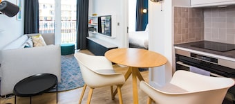 Staybridge Suites Cardiff by IHG