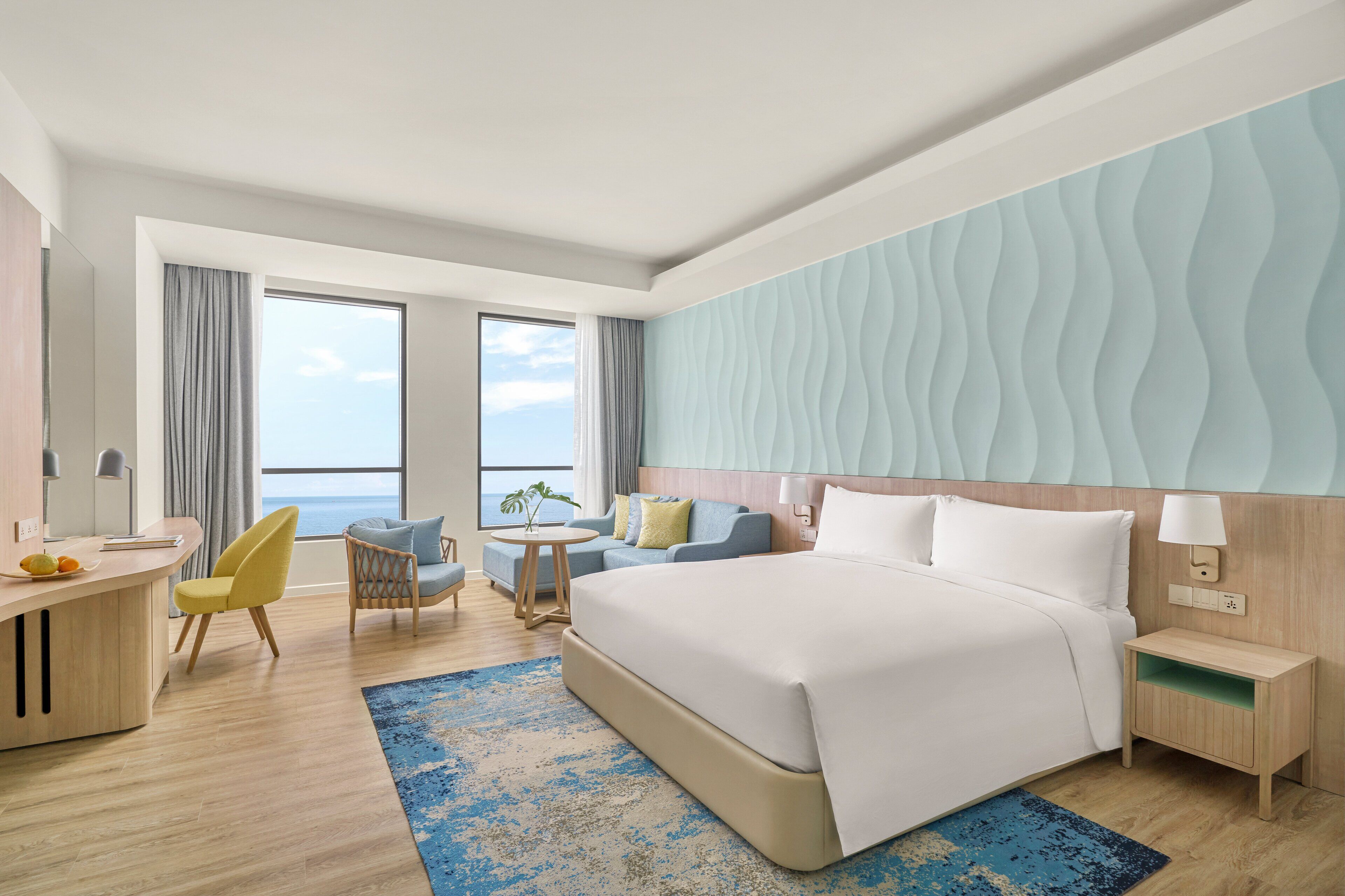 Minibar, caja fuerte, escritorio y sistema de insonorización