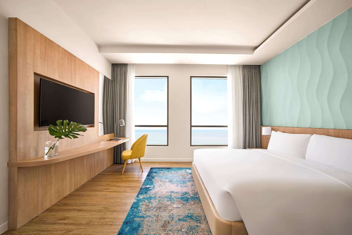 Minibar, in-room safe, desk, soundproofing