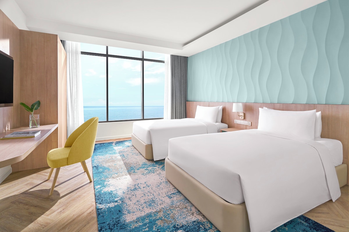 In-room safe, desk, blackout drapes, soundproofing