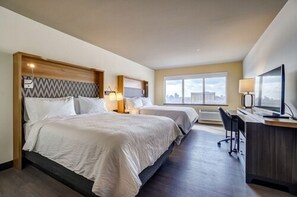 Standard Room, 2 Queen Beds | In-room safe, desk, soundproofing, iron/ironing board - Holiday Inn Gatineau - Ottawa by IHG (Gatineau)