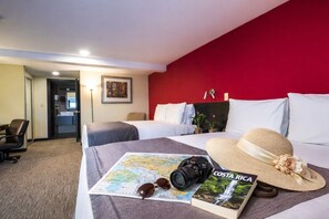 Minibar, caja fuerte, espacio para trabajar con un portátil