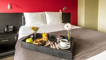Desayuno completo gratuito y diario