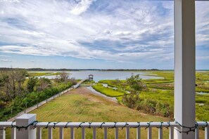 Property grounds - Out East Too - Soundfront Home with Amazing Views! Dog Friendly! (North Topsail Beach)