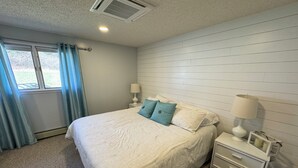 3 bedrooms, WiFi (free), bed sheets