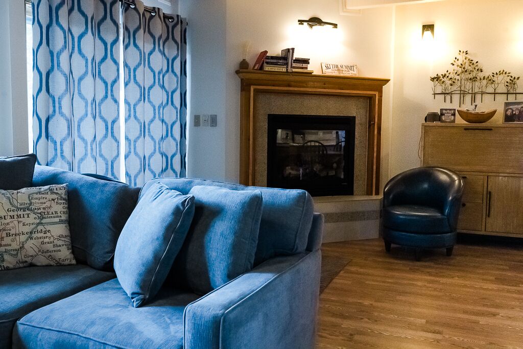 Sweeping  mountain view 1 block off Main St! Lives Large and many  amenities. 