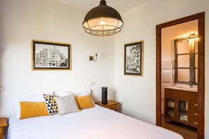 4 Schlafzimmer, Bügeleisen/Bügelbrett, WLAN, Bettwäsche