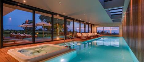 Et oppvarmet basseng