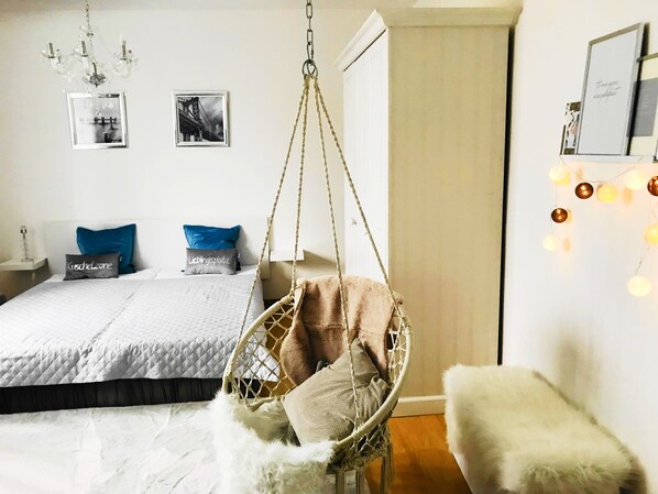 3 bedrooms, iron/ironing board, free WiFi