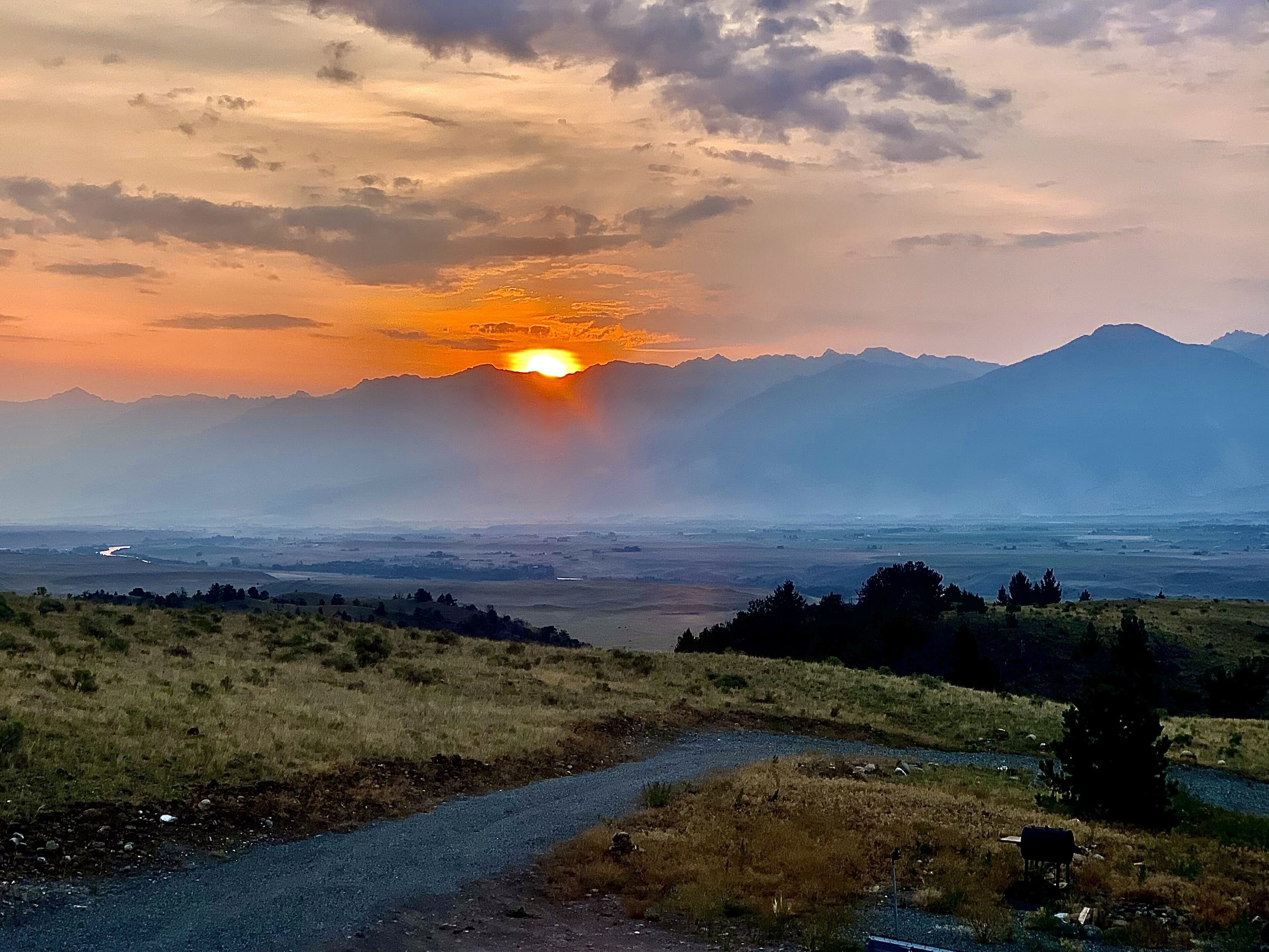 YELLOWSTONE MOUNTAIN PARADISE VALLEY VIEWS-2 BR The Buffalo suite