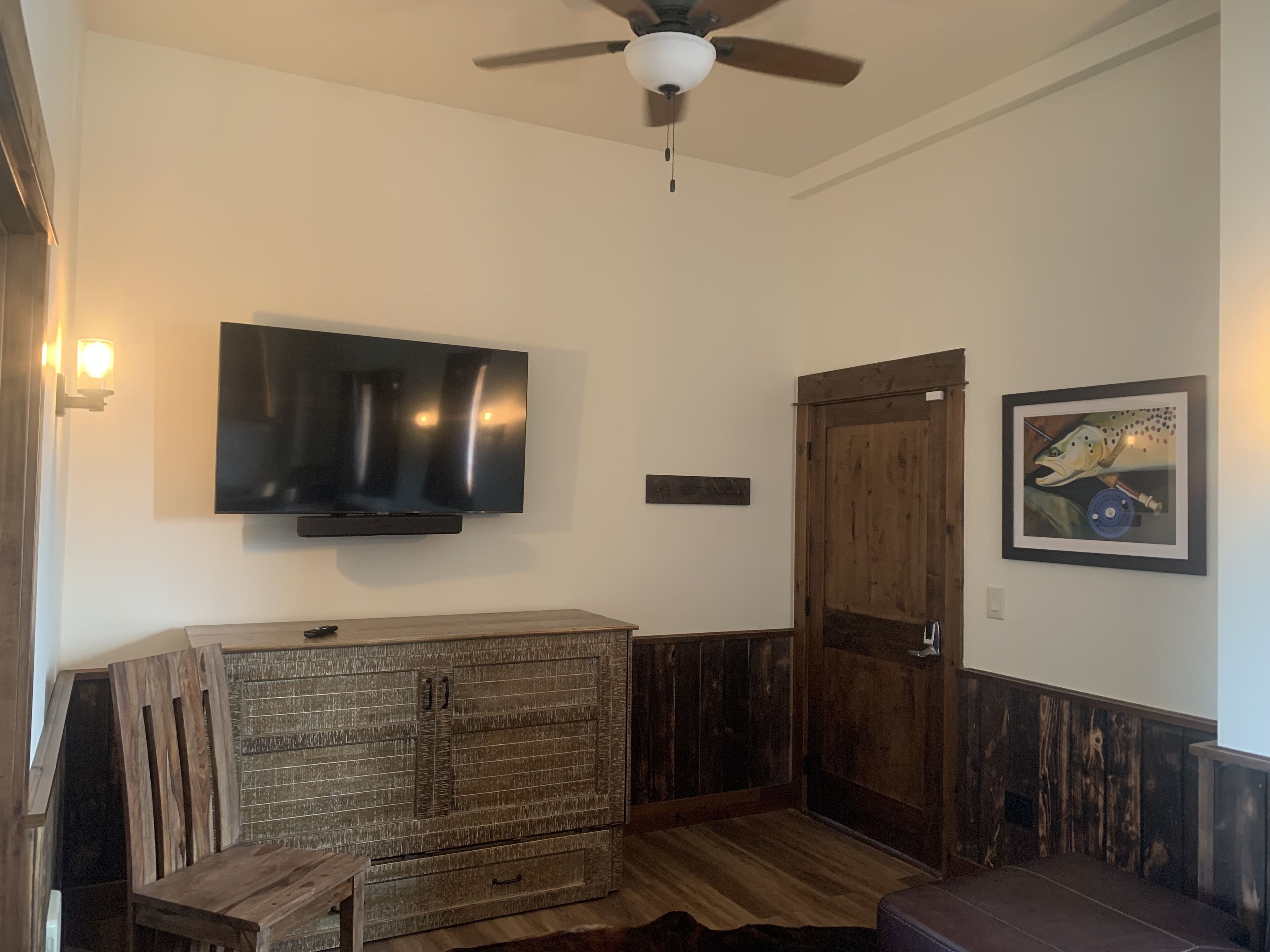 YELLOWSTONE MOUNTAIN PARADISE VALLEY VIEWS-2 BR The Buffalo suite