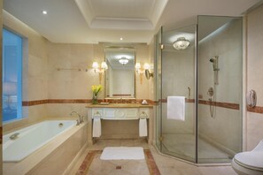 Bathroom - Crowne Plaza Resort (Qingdao)