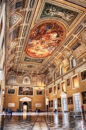 Point of interest - Up Hotel (Naples)