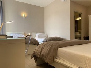 Room - Up Hotel (Naples)