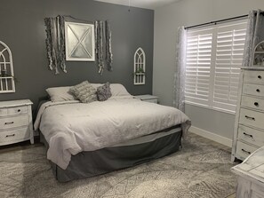 5 slaapkamers, reisbedje, gratis wifi, beddengoed