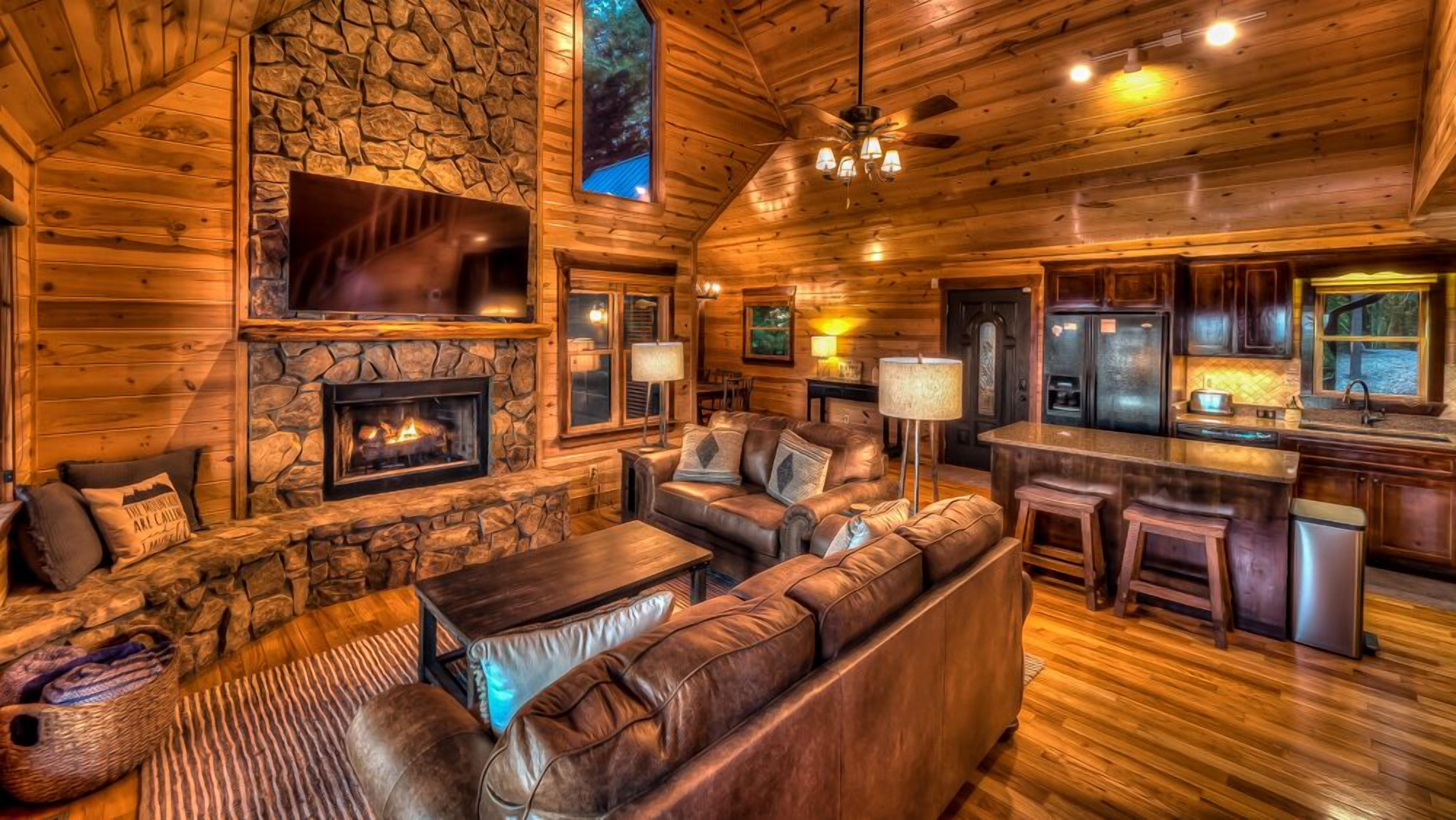 Sundance Retreat - Panoramic Mountain Views | Hot tub | Shuffleboard | Game Table | Fire Pit
