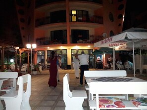 Outdoor dining - Evridika (Nessebar)
