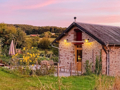 la petite maison, 2 person gite in beautiful Bourgandy