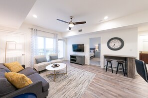 TV - 2F| Home Away From Home| Exploring in Greater Houston (Katy)