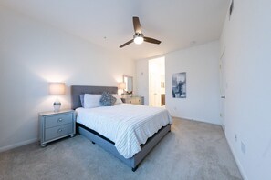 2 bedrooms, desk, iron/ironing board, free WiFi