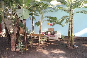 Property grounds - BOHO Afrika House is a perfect mix of modern and local vibe (Usa River)