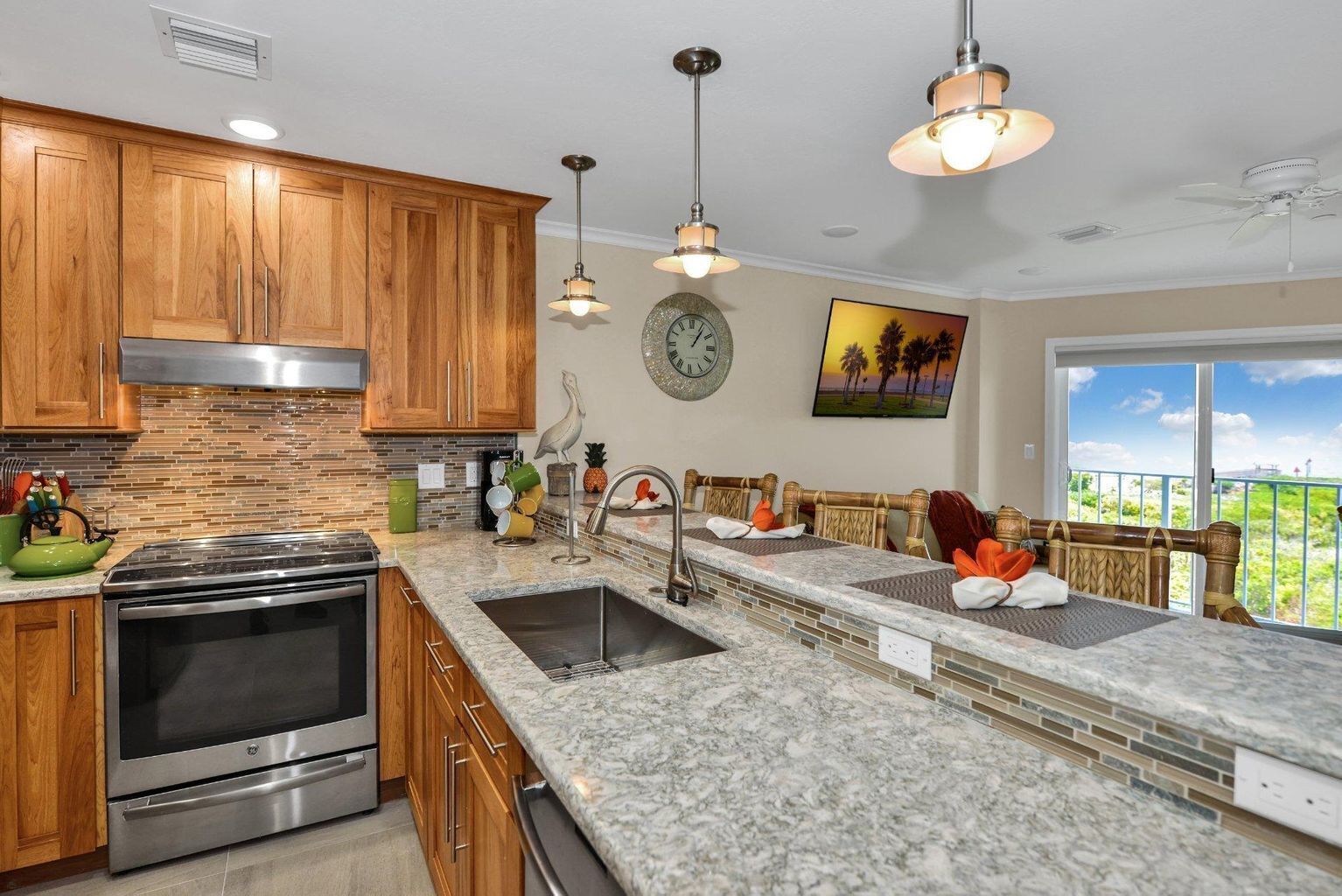 Stunning Oceanfront Condo with Pool, Marina, Beach & More!