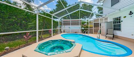 Piscine extérieure, piscine chauffée