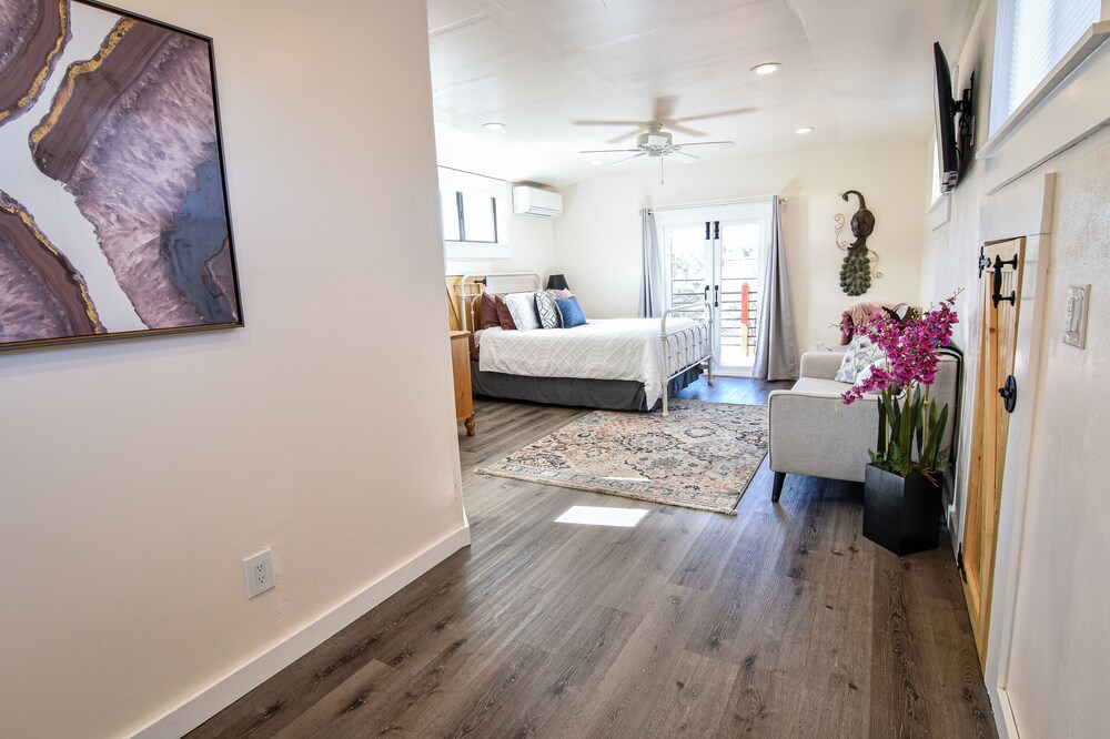 Thumb Butte Sunset Loft - Downtown