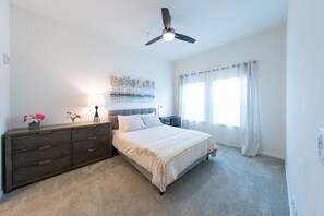 2 bedrooms, iron/ironing board, free WiFi, bed sheets