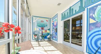Spacious Cozy Home in Lifestyle Center| Gated Condo |3B