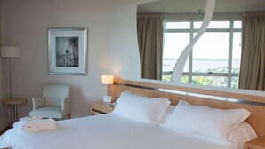 Room - Maran Suites And Towers (Parana)