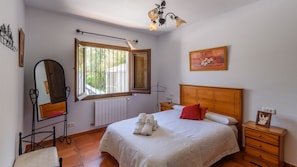 2 Schlafzimmer, Bügeleisen/Bügelbrett, Reisekinderbett, WLAN