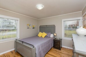 1 chambre, fer et planche Ă repasser, Wi-Fi, draps fournis
