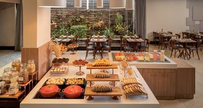 Hotel Intercity Cuiaba