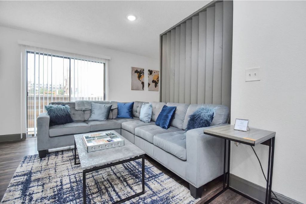 Lavish Studio in MED Center and a Walk to NRG Stadium 