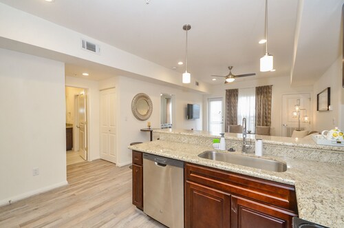 3C| Charm in the City| Stylish home in Gated Complex