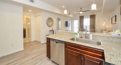 3C| Charm in the City| Stylish home in Gated Complex