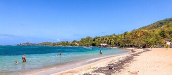 3* oceanfront villa. Sleeps 10