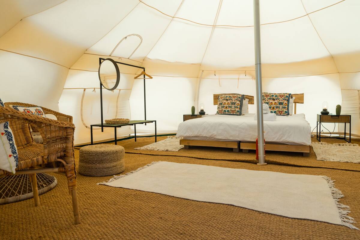 Glamping Deluxe Tent | Kylpyhuone