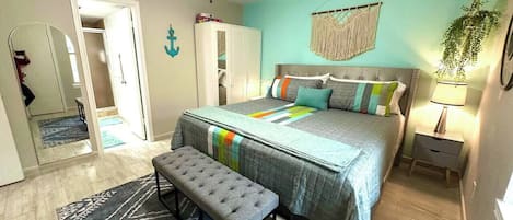 Iron/ironing board, free WiFi, bed sheets