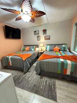 Iron/ironing board, free WiFi, bed sheets