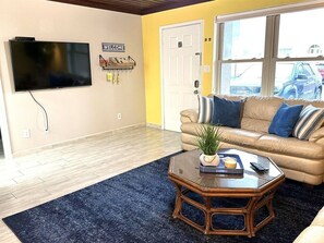 Smart TV - Beachfront Paradise w/ King Room, Pool, Hot Tub! (South Padre Island)