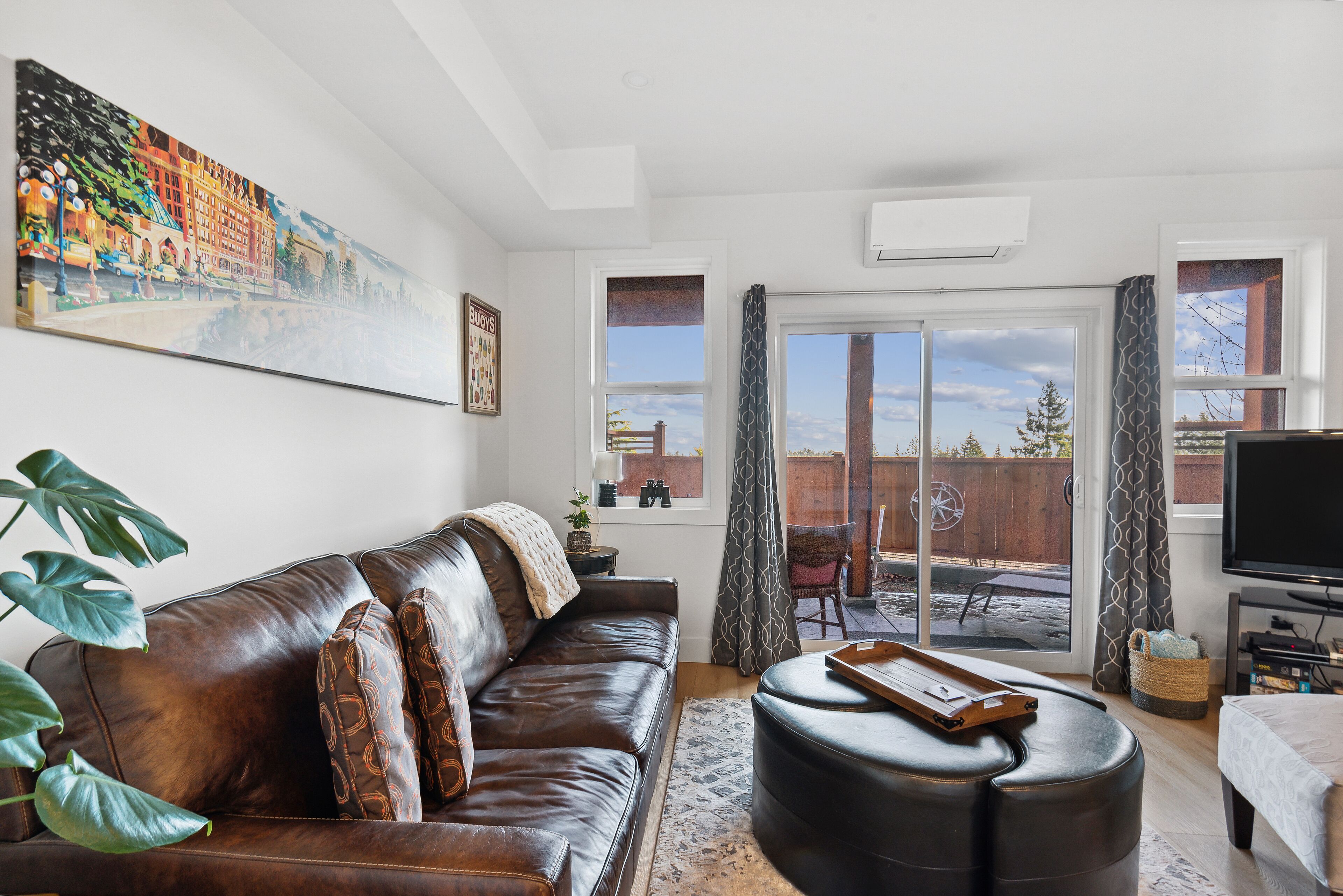 5 minutes to the beach!