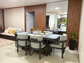 Superior Apartment, 2 Bedrooms | Dining room - Arenal Poshpacker Boutique Urban Tropical Hotel (La Fortuna)