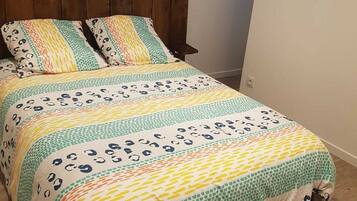 1 chambre, fer et planche Ă repasser, lit parapluie, Wi-Fi gratuit