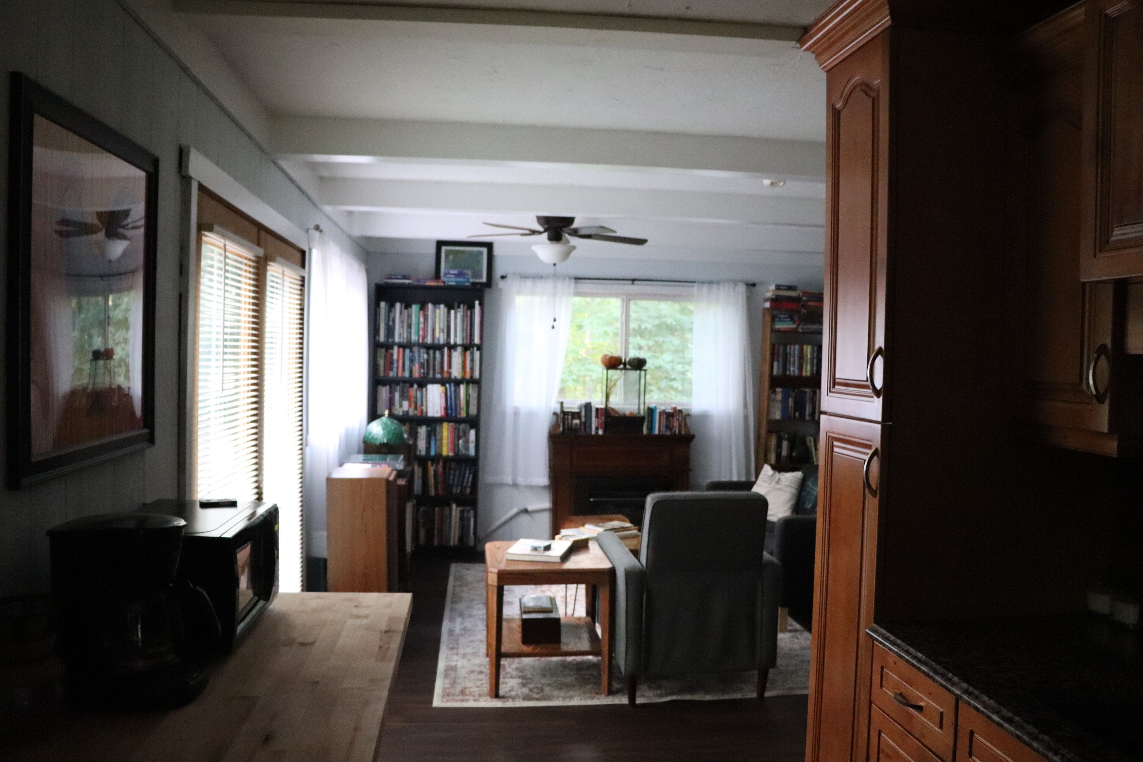 Extensive book libary and place to disconnect!