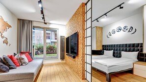 Comfort Apartment, 1 Bedroom, Non Smoking, Patio | Ruang tamu | 40 inci sebuah televisyen pintar dengan kabel, TV 