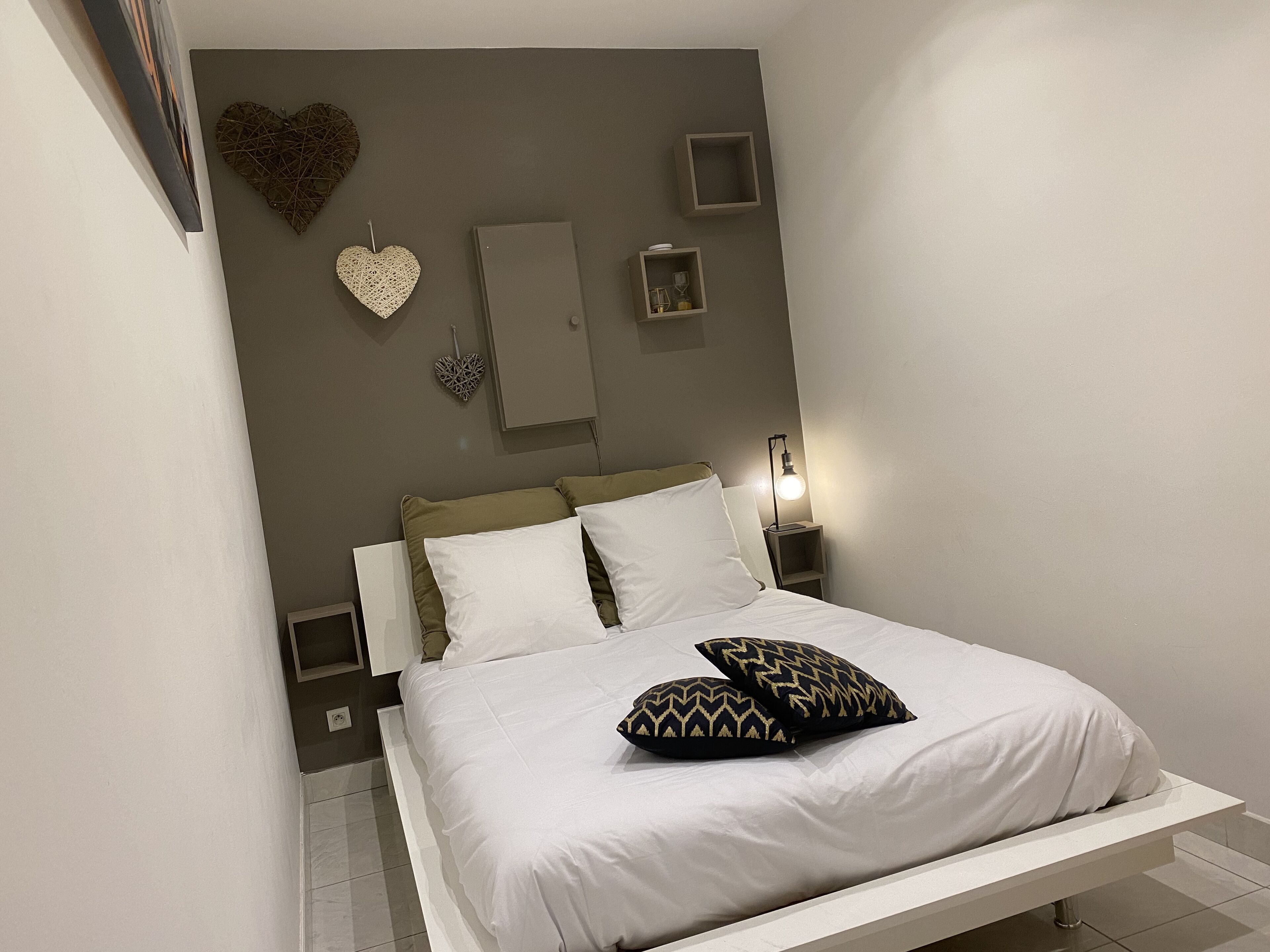 Apartment in the heart of town, old port 